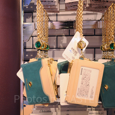 平次のチケットホルダー