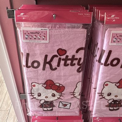 キティのフェイスタオル
