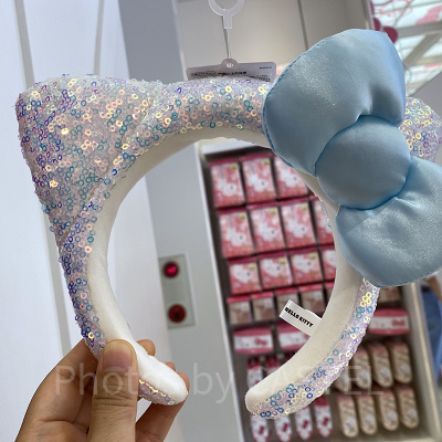 ハローキティ 白スパンコール×水色リボンのカチューシャ