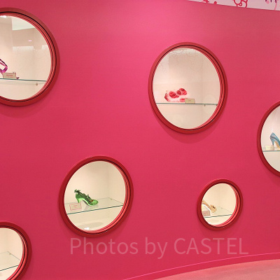 ハイヒールの展示