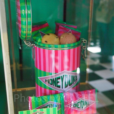 ハニーデュークスキャニスター缶入りクッキー