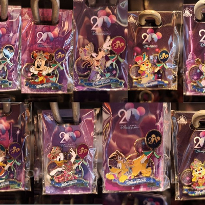 香港ディズニー20周年「ミッキー&フレンズ・グランドセレブレーショングッズ」:ピンバッジ