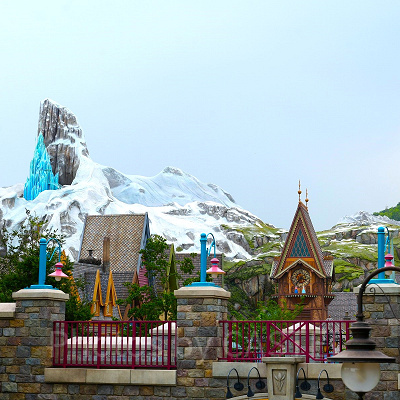 香港ディズニーアナ雪エリア「ワールドオブフローズン」