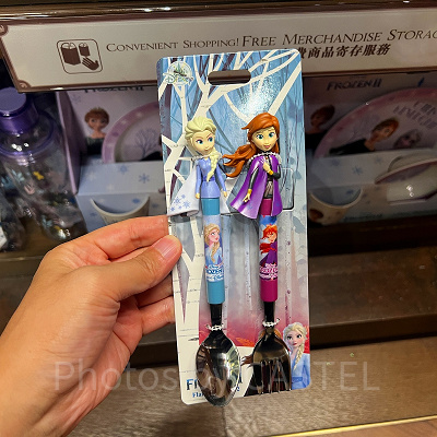 香港ディズニーアナ雪グッズ:アナのフォーク&エルサのスプーンセット
