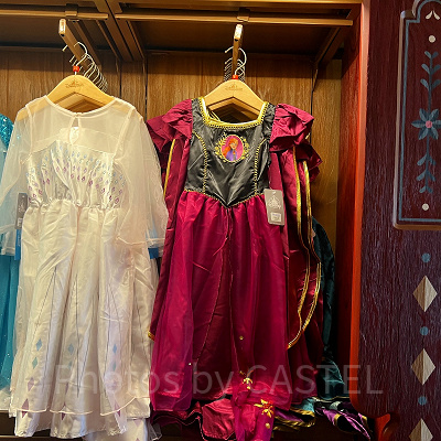 香港ディズニーアナ雪グッズ：子供向けドレス「アナと雪の女王2」（アナ／エルサ）