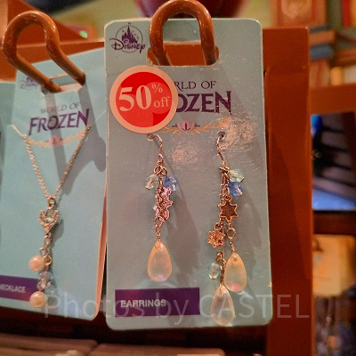 香港ディズニーアナ雪グッズ：ドロップビーズ付イヤリング