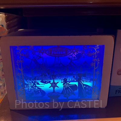 香港ディズニーアナ雪グッズ:ワールドオブフローズンの光るオブジェ