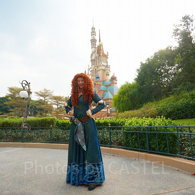 香港ディズニーのグリーティング：お城前のメリダ