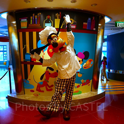 香港ディズニーのインクアンドプレート:グーフィー