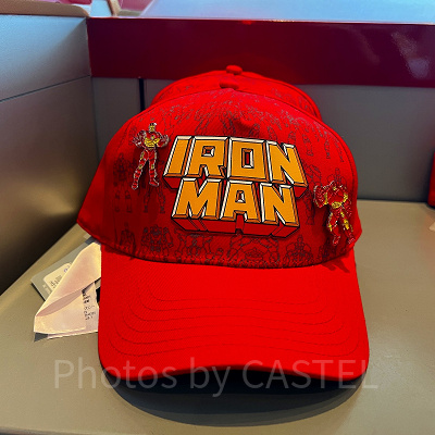 香港ディズニーマーベルグッズ:アイアンマンのピンバッジ付キャップ
