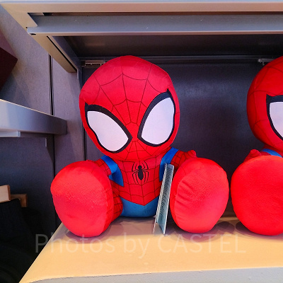 香港ディズニーマーベルグッズ:スパイダーマンのぬいぐるみ(M)