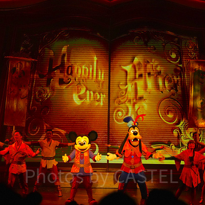 香港ディズニーのショー・パレード：ミッキー・アンド・ザ・ワンダラス・ブック