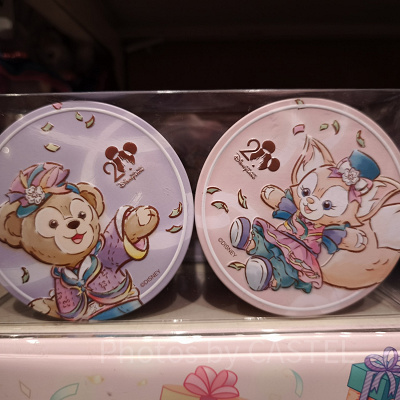 香港ディズニー20周年「ダッフィー＆フレンズ・グランドセレブレーショングッズ」：クッキー丸缶