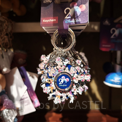 香港ディズニー20周年「ミッキー&フレンズ・グランドセレブレーショングッズ」:キャラクターキーチェーン