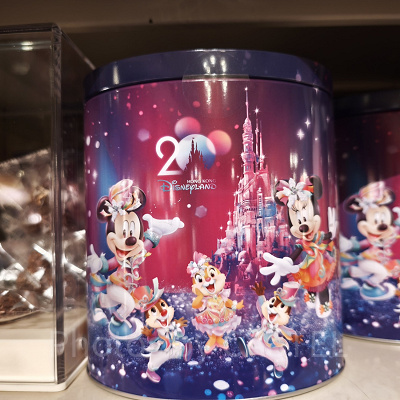 香港ディズニー20周年「ミッキー&フレンズ・グランドセレブレーショングッズ」:チョコレートクランチ缶