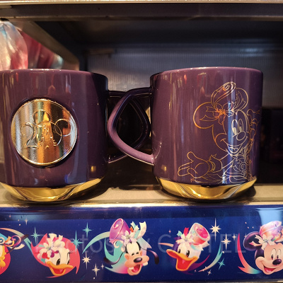 香港ディズニー20周年「ミッキー＆フレンズ・グランドセレブレーショングッズ」：マグカップ