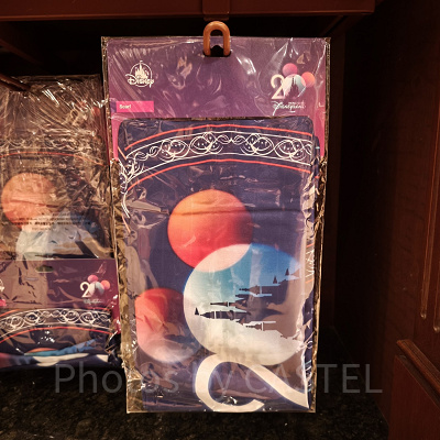 香港ディズニー20周年「ミッキー&フレンズ・グランドセレブレーショングッズ」:スカーフ