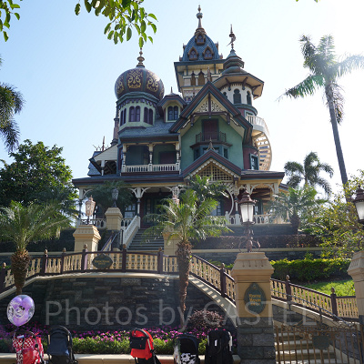 香港ディズニーランドのアトラクション：ミスティック・マナー