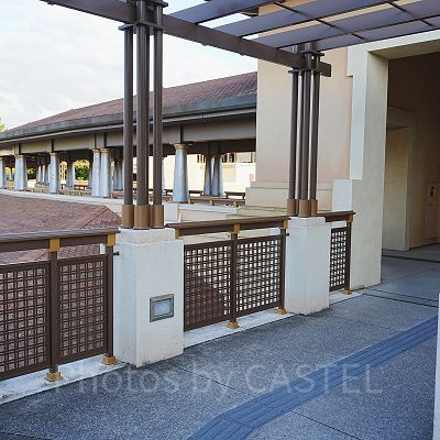 ホテルミラコスタの正面入口に繋がる専用通路がある！