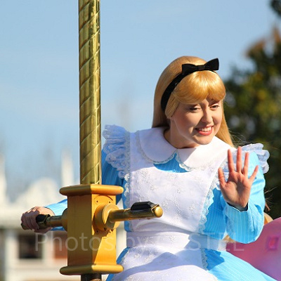 ディズニーランドで何でもない日をお祝いする方法