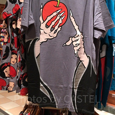 このTシャツを着て白雪姫のグリーティングに行ってみたいですね！