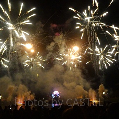 イルミネーションズ：リフレクションズ・オブ・アース<br />（IllumiNations: Reflections of Earth presented by Siemens）