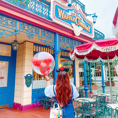 ワッフルカンパニー前