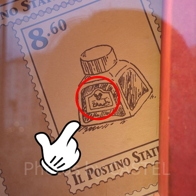 インク瓶の中の隠れミッキー