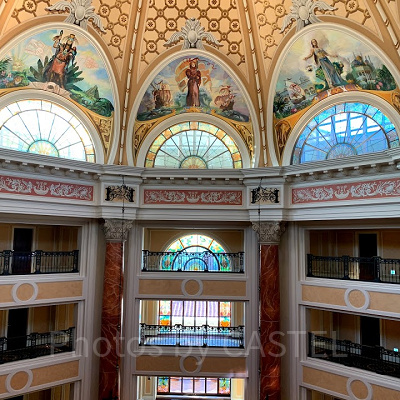 豪華なホテルミラコスタの内装