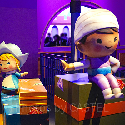 イッツ・ア・スモールワールドのQライン