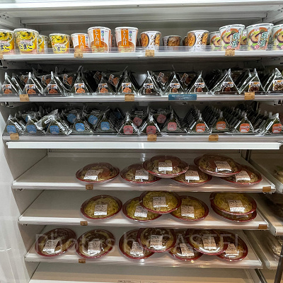 ジョイフルスプリングスの商品②おにぎり・スープ類