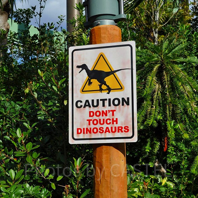 ジュラシック・パークエリア標識／USJ