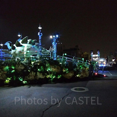 ジュラシックワールドのフロート／USJ新ナイトパレード