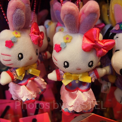 キティうさ耳ストラップ