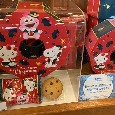 キティ、スヌーピー、モッピーのクッキー（USJクリスマスグッズ2023）