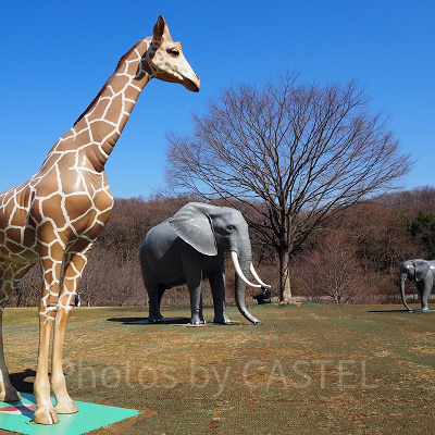 動物のオブジェがたくさんあるころころ広場