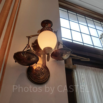 天秤になっているライト