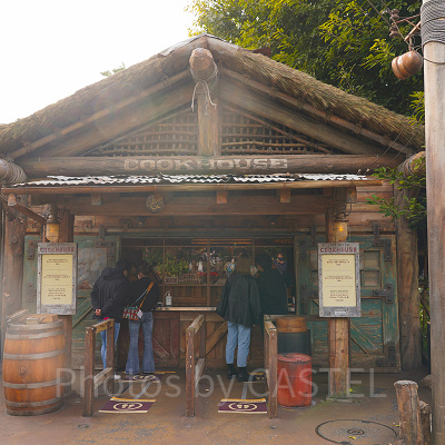 ロストリバークックハウス