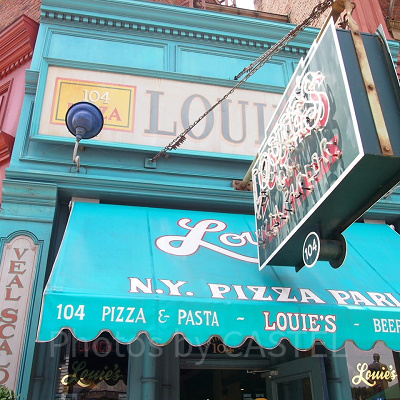 ルイズ N.Y. ピザパーラー™