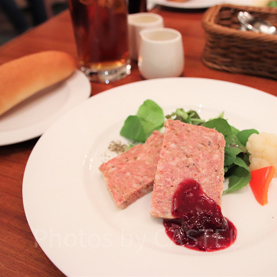 レストランは事前予約をしておこう