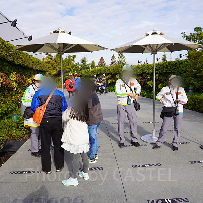 マリオエリアの入場整理券 QRコードチェックポイント