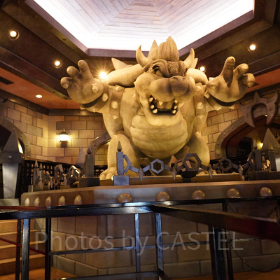 マリオカート：待ち列にあるクッパの石像