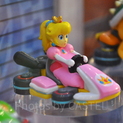 マリオカートのトミカ（ピーチ）