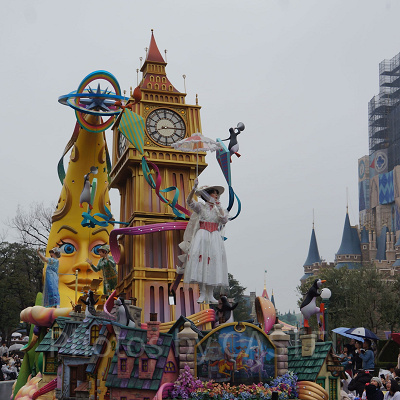 風船で飛ぶのと同じぐらい傘で飛ぶことに憧れを抱けるメリー・ポピンズ