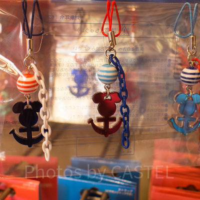 ミッキーのいかり型マリンストラップ