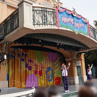 ミッキーとミニーが登場（ジャンボリミッキー！レッツ・ダンス！）