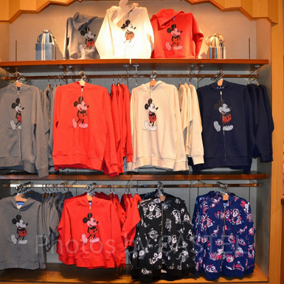 かわいい耳付きのミッキーパーカー♪