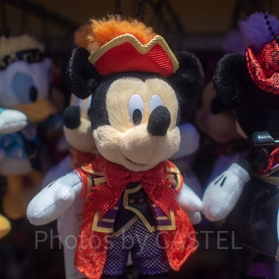 ミッキーぬいぐるみバッジ