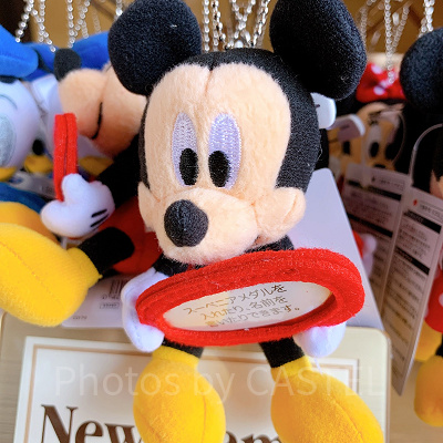 ミッキーぬいぐるみバッジ