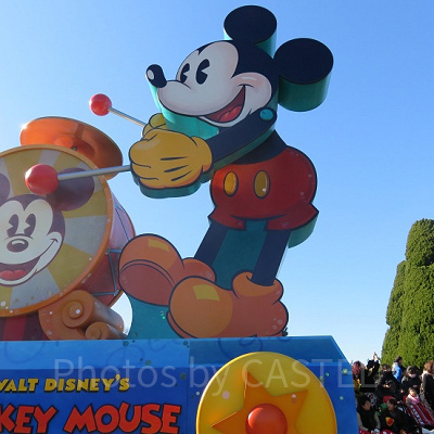 ミッキーのおもちゃフロート